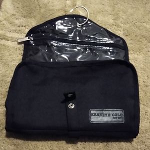 Kenneth Cole  Organizer/Travel Case